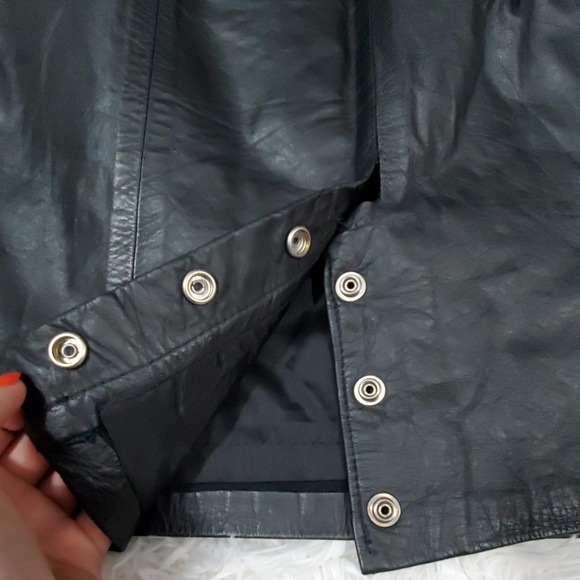 3x20 G-III Leather  VTG high waisted black skirt - Picture 3 of 8